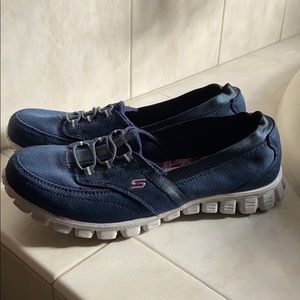 Sketchers Memory Foam light weight shoes